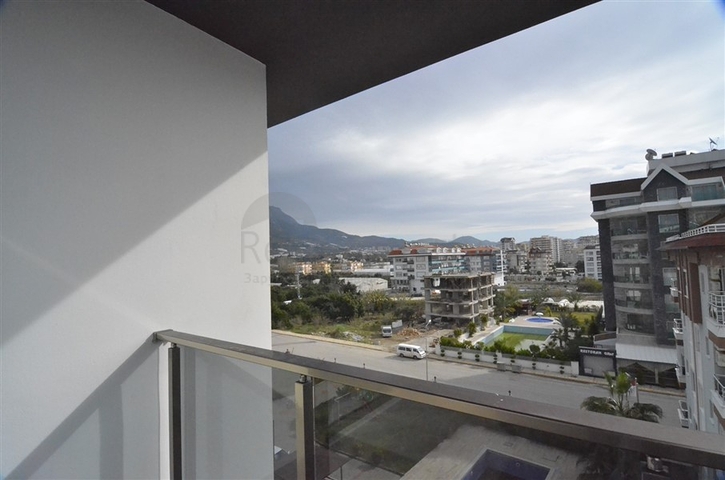 قريب من البحر -  وضمن مجمع انيق - شقة 2 غرفة وصالة - كاستل / الانيا 