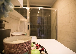 قريب من البحر -  وضمن مجمع انيق - شقة 2 غرفة وصالة - كاستل / الانيا 