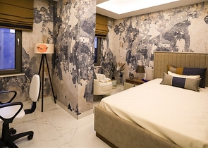 قريب من البحر -  وضمن مجمع انيق - شقة 2 غرفة وصالة - كاستل / الانيا 