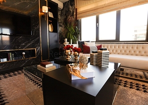 قريب من البحر -  وضمن مجمع انيق - شقة 2 غرفة وصالة - كاستل / الانيا 