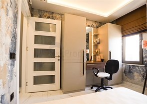 قريب من البحر -  وضمن مجمع انيق - شقة 2 غرفة وصالة - كاستل / الانيا 