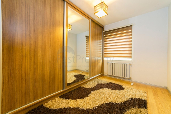 شقة 3 + 1 مطلة على البحر في لارا أنطاليا