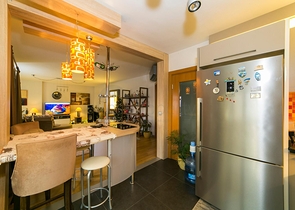 شقة 3 + 1 مطلة على البحر في لارا أنطاليا