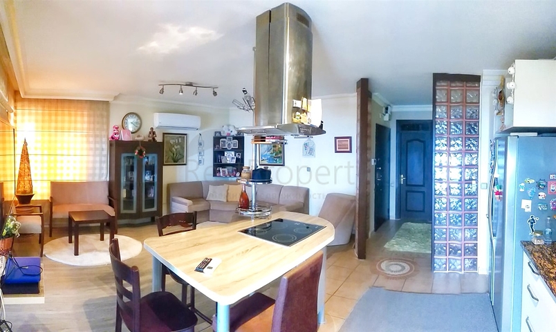 شقة 3 + 1 مطلة على البحر في لارا أنطاليا