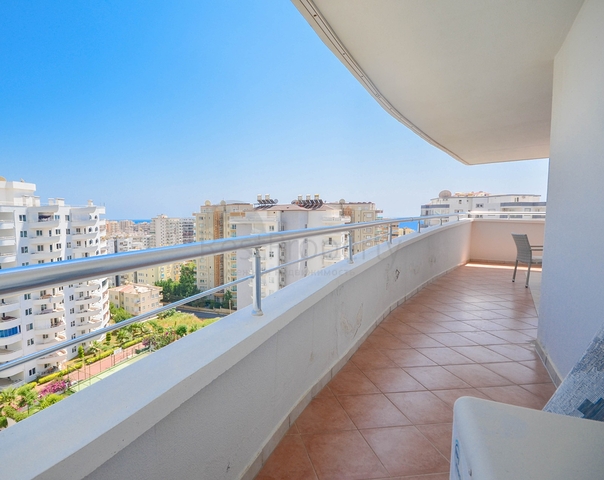 شقة عائلية واسعة - غرفتين وصالة - ضمن مجمع يضم كافة الخدمات -في مهموتلار / الانيا 