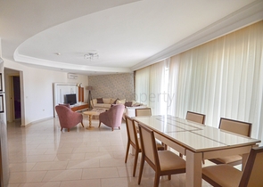 شقة عائلية واسعة - غرفتين وصالة - ضمن مجمع يضم كافة الخدمات -في مهموتلار / الانيا 