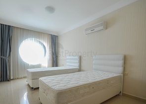 شقة عائلية واسعة - غرفتين وصالة - ضمن مجمع يضم كافة الخدمات -في مهموتلار / الانيا 