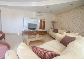 شقة عائلية واسعة - غرفتين وصالة - ضمن مجمع يضم كافة الخدمات -في مهموتلار / الانيا 