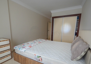 شقة عائلية واسعة - غرفتين وصالة - ضمن مجمع يضم كافة الخدمات -في مهموتلار / الانيا 