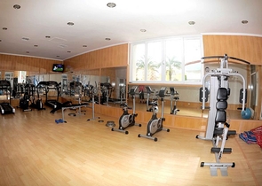 شقة عائلية واسعة - غرفتين وصالة - ضمن مجمع يضم كافة الخدمات -في مهموتلار / الانيا 