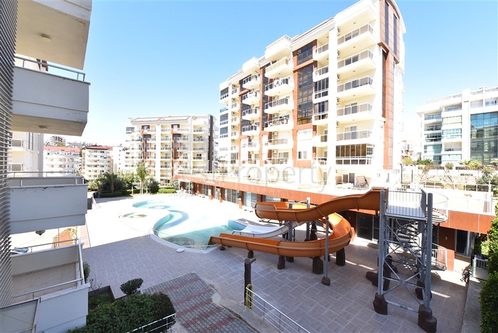 ضمن مجمع فاخر - شقة 1+1 -مفروشة -في افسلار / الانيا 