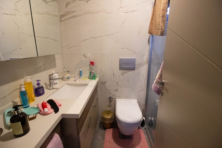 شقة 2 + 1 في غوزالوبا لارا أنطاليا