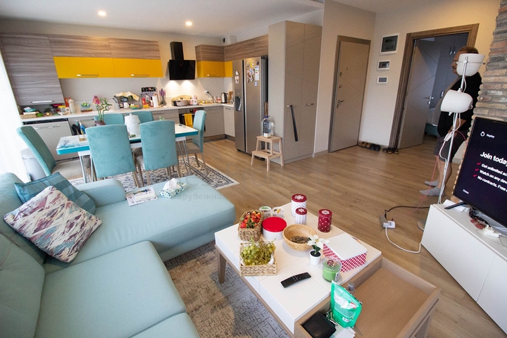 شقة 2 + 1 في غوزالوبا لارا أنطاليا