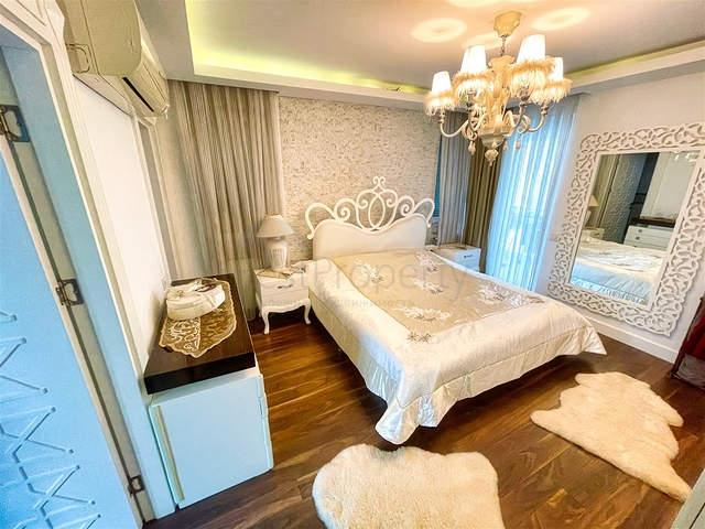 شقة فاخرة 4 + 1 تطل على البحر الأبيض المتوسط ​​في أنطاليا