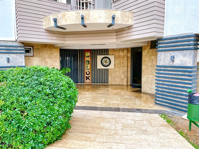 شقة فاخرة 4 + 1 تطل على البحر الأبيض المتوسط ​​في أنطاليا