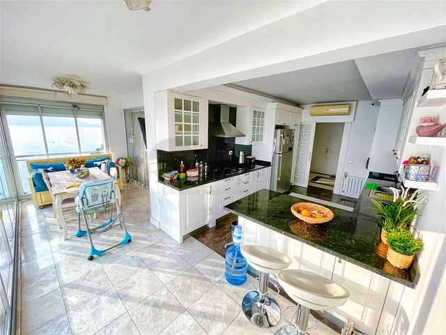 شقة فاخرة 4 + 1 تطل على البحر الأبيض المتوسط ​​في أنطاليا