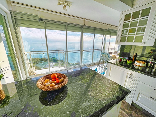 شقة فاخرة 4 + 1 تطل على البحر الأبيض المتوسط ​​في أنطاليا