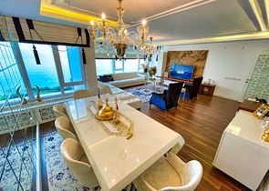 شقة فاخرة 4 + 1 تطل على البحر الأبيض المتوسط ​​في أنطاليا