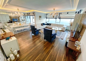 شقة فاخرة 4 + 1 تطل على البحر الأبيض المتوسط ​​في أنطاليا