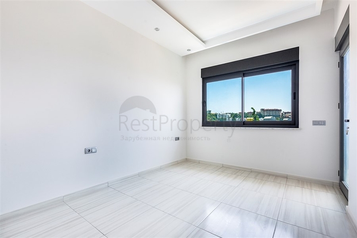 مجمع فاخر انيق -قريب من البحر - في افسلار / الانيا 