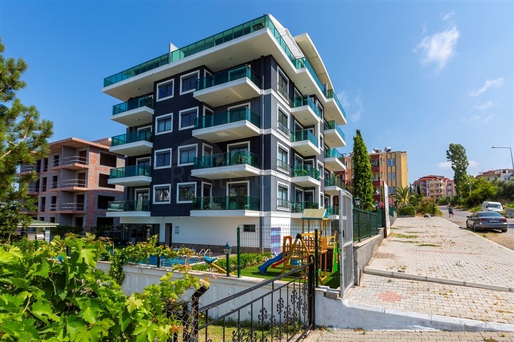 مجمع فاخر انيق -قريب من البحر - في افسلار / الانيا 