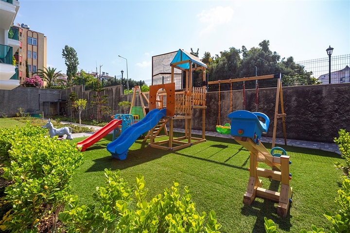 مجمع فاخر انيق -قريب من البحر - في افسلار / الانيا 