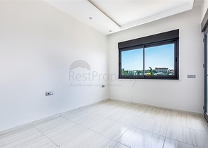 مجمع فاخر انيق -قريب من البحر - في افسلار / الانيا 