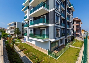 مجمع فاخر انيق -قريب من البحر - في افسلار / الانيا 