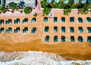 مجمع فاخر انيق -قريب من البحر - في افسلار / الانيا 