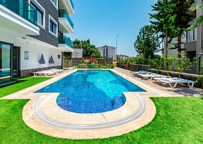 مجمع فاخر انيق -قريب من البحر - في افسلار / الانيا 