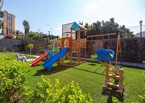 مجمع فاخر انيق -قريب من البحر - في افسلار / الانيا 