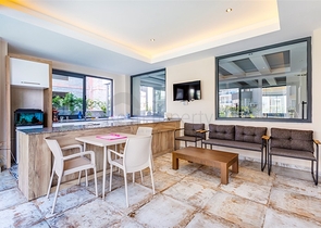 مجمع فاخر انيق -قريب من البحر - في افسلار / الانيا 