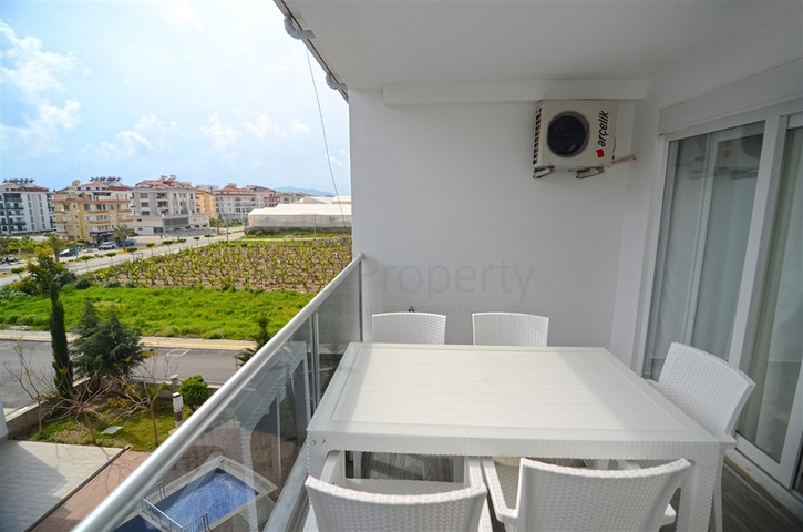 مجمع انيق -دوبلكس 2 غرفة وصالة - قريبة من البحر - في كاستل / الانيا 