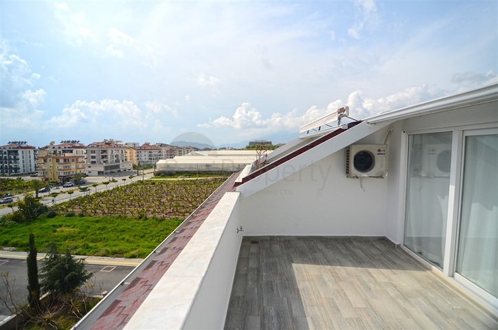 مجمع انيق -دوبلكس 2 غرفة وصالة - قريبة من البحر - في كاستل / الانيا 