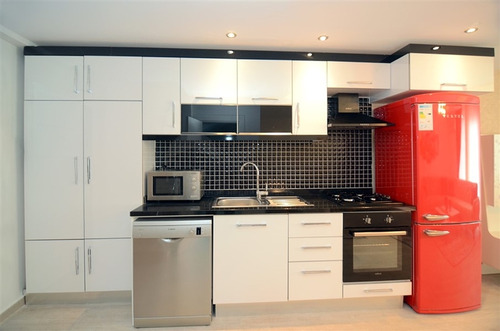 مجمع انيق -دوبلكس 2 غرفة وصالة - قريبة من البحر - في كاستل / الانيا 