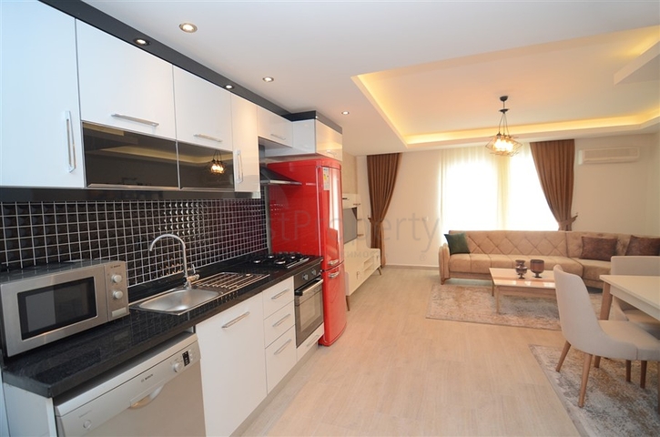 مجمع انيق -دوبلكس 2 غرفة وصالة - قريبة من البحر - في كاستل / الانيا 