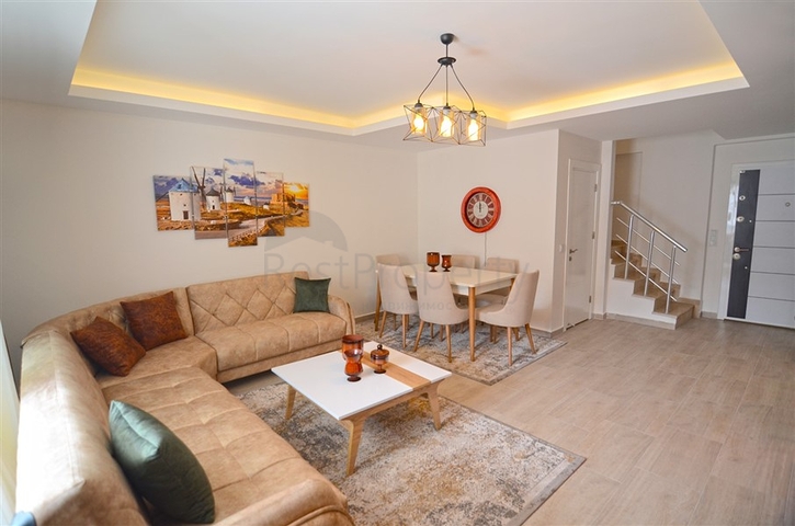 مجمع انيق -دوبلكس 2 غرفة وصالة - قريبة من البحر - في كاستل / الانيا 