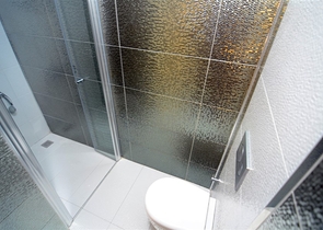 مجمع انيق -دوبلكس 2 غرفة وصالة - قريبة من البحر - في كاستل / الانيا 