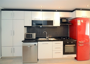 مجمع انيق -دوبلكس 2 غرفة وصالة - قريبة من البحر - في كاستل / الانيا 