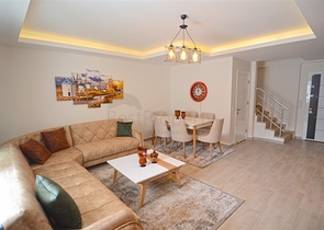 مجمع انيق -دوبلكس 2 غرفة وصالة - قريبة من البحر - في كاستل / الانيا 