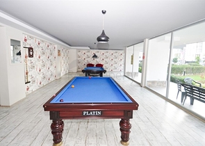 مجمع انيق -دوبلكس 2 غرفة وصالة - قريبة من البحر - في كاستل / الانيا 