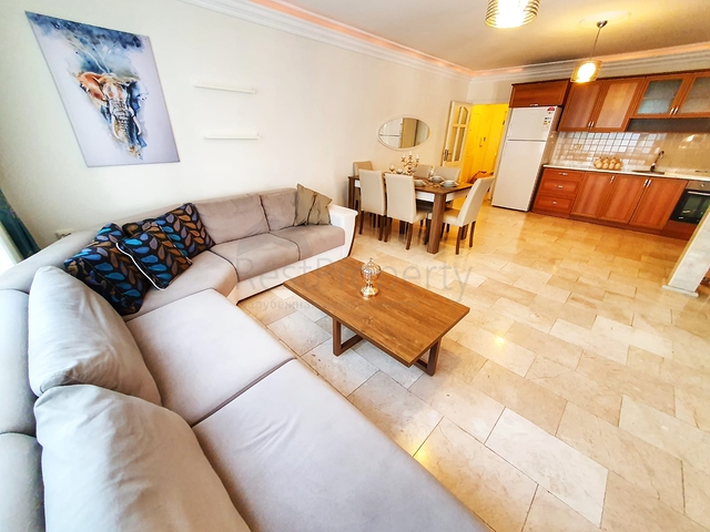 موقع مميز -شقة عائلية 2 غرفة وصالة -في اوبا / الانيا 