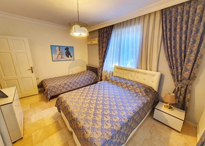 موقع مميز -شقة عائلية 2 غرفة وصالة -في اوبا / الانيا 