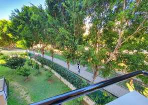 موقع مميز -شقة عائلية 2 غرفة وصالة -في اوبا / الانيا 