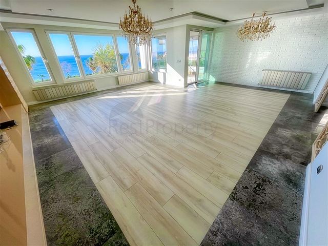 شقة فسيحة 3 + 1 مطلة على البحر الأبيض المتوسط ​​في لارا