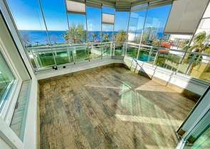 شقة فسيحة 3 + 1 مطلة على البحر الأبيض المتوسط ​​في لارا