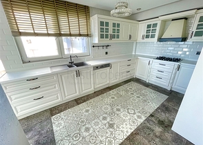 شقة فسيحة 3 + 1 مطلة على البحر الأبيض المتوسط ​​في لارا