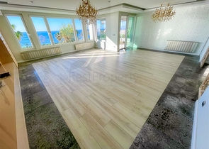 شقة فسيحة 3 + 1 مطلة على البحر الأبيض المتوسط ​​في لارا