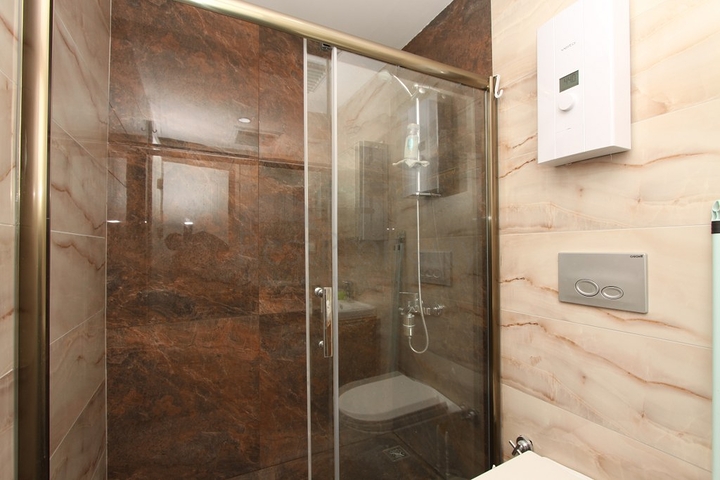 اطلالة بحر - شقة 2 غرفة وصالة -مجمع حديث -في كارجي جاك / الانيا 