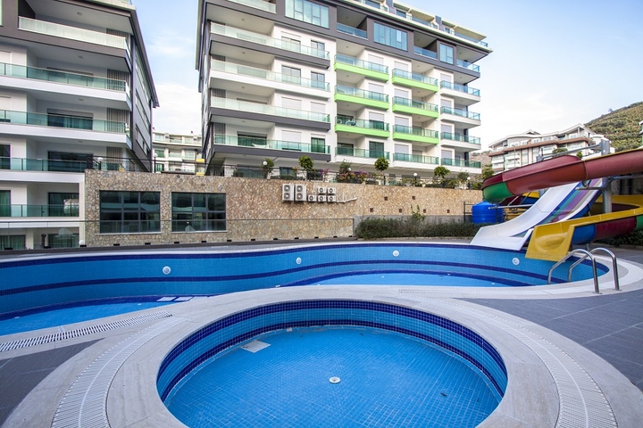 اطلالة بحر - شقة 2 غرفة وصالة -مجمع حديث -في كارجي جاك / الانيا 